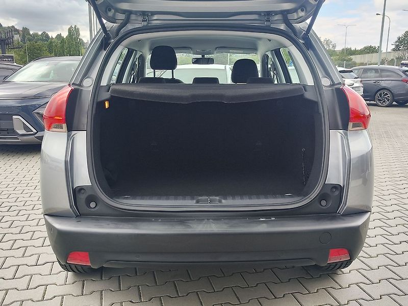 Peugeot 2008 1.2 PureTech/60kW Active - fotka 9 z 32
