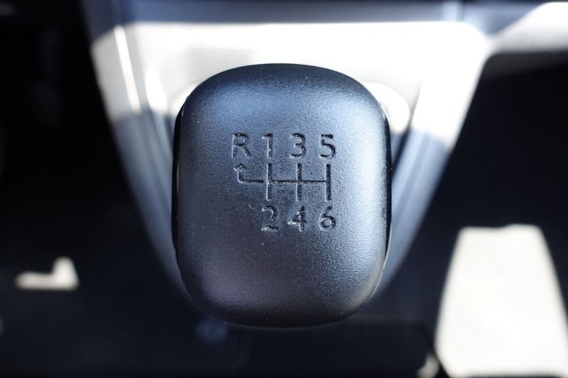 Toyota ProAce Verso 2.0 Diesel 144 6 MT 5D L2 Fami - fotka 21 z 33