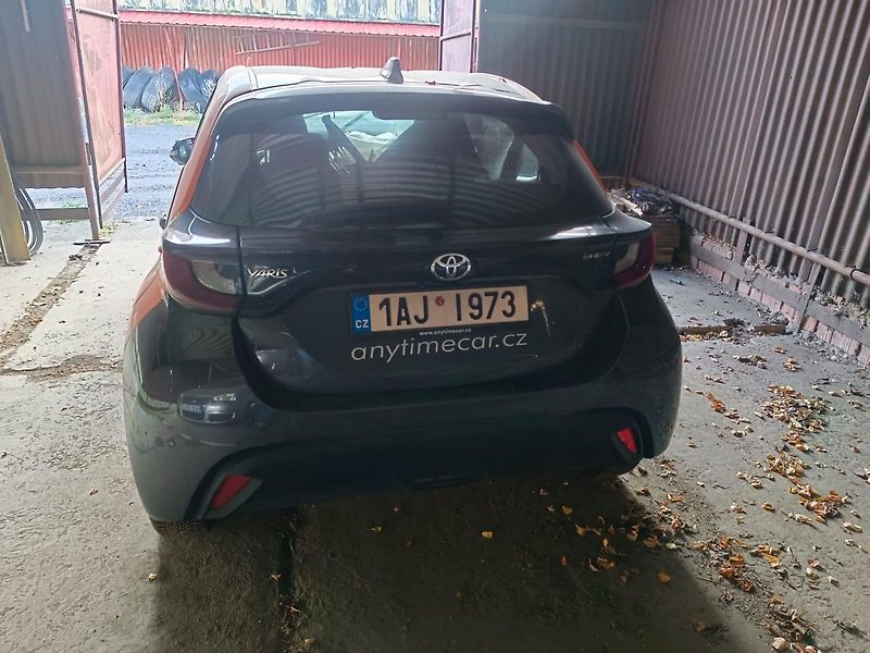Toyota Yaris (2025) 1.5i HYBRID HEV 2025 - fotka 5 z 6