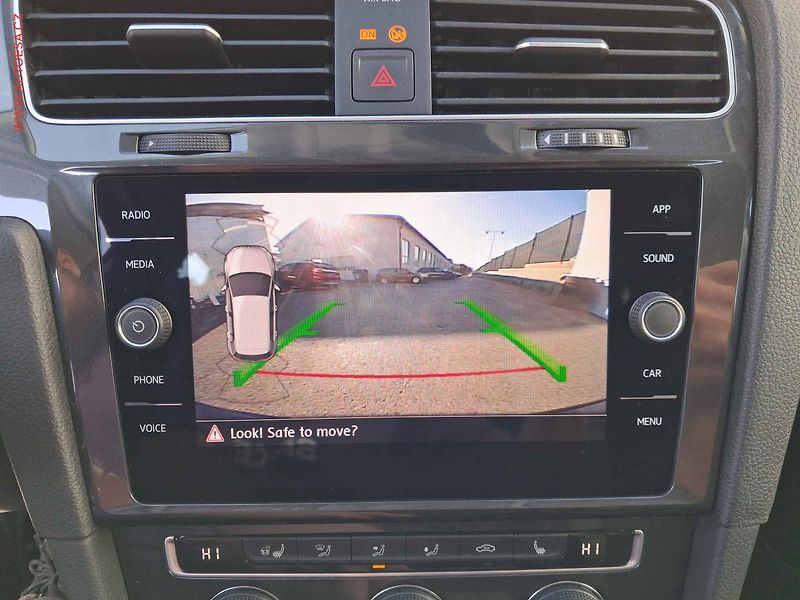 Volkswagen Golf (2019) 1.5TSi, 2.maj,ČR, LED, kamera - fotka 16 z 17