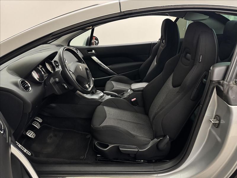 Peugeot 308 1,6 KABRIO DPH NAVI SERVIS  CC - fotka 32 z 39