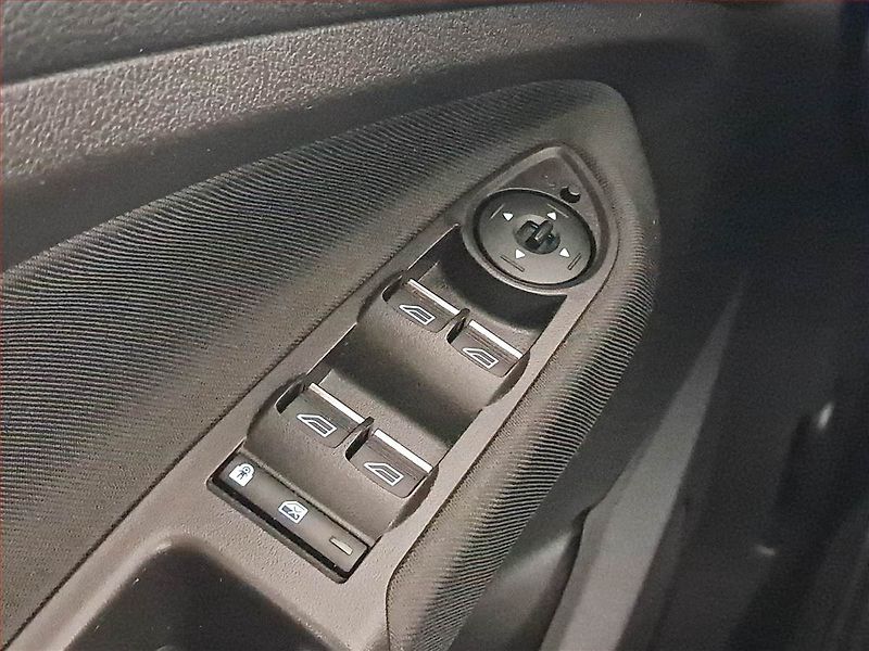 Ford Grand C-MAX (2017) 1.5 TDCi, Automat, Navi - fotka 19 z 19