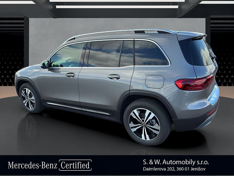 Mercedes-Benz GLB 180 d - fotka 7 z 26
