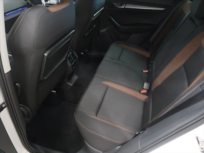 Škoda Karoq 2,0 TDI Scout 4x4 1.majitel - fotka 15 z 41