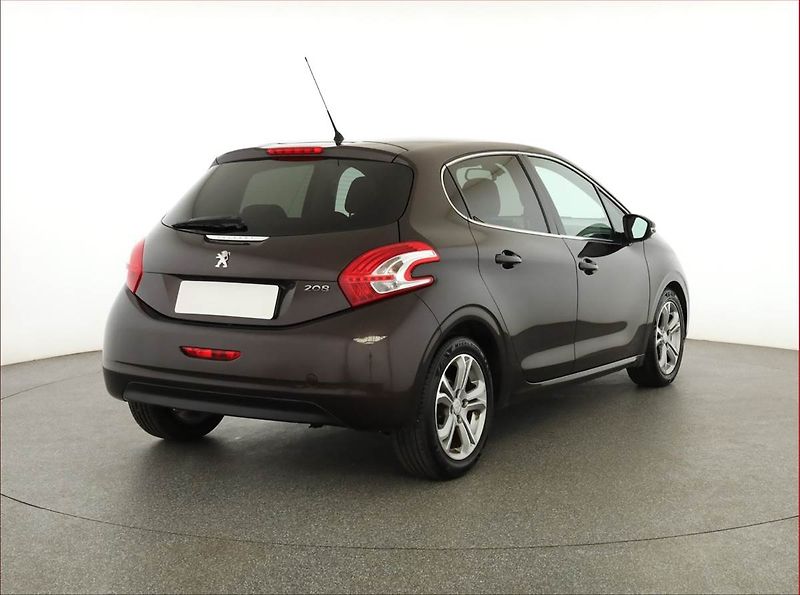 Peugeot 208 (2012) 1.4 VTi, Serv.kniha, po STK - fotka 5 z 16