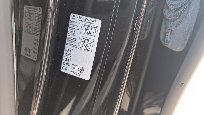 Volkswagen Touareg 3,0TDi 176kW Nové v ČR - fotka 32 z 44