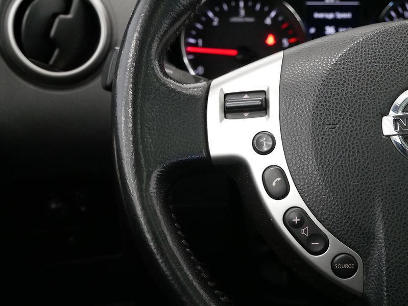 Nissan Qashqai - fotka 14 z 24