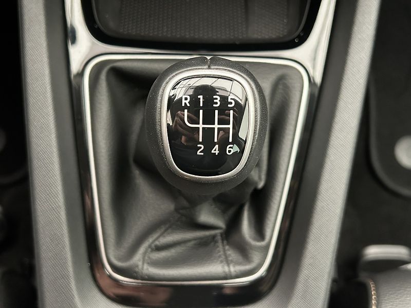 Škoda Octavia 2.0 TDI Top selection - fotka 17 z 32