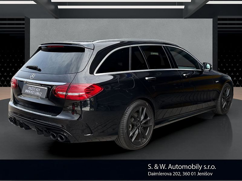 Mercedes-Benz Třídy C C 43 AMG - fotka 5 z 32