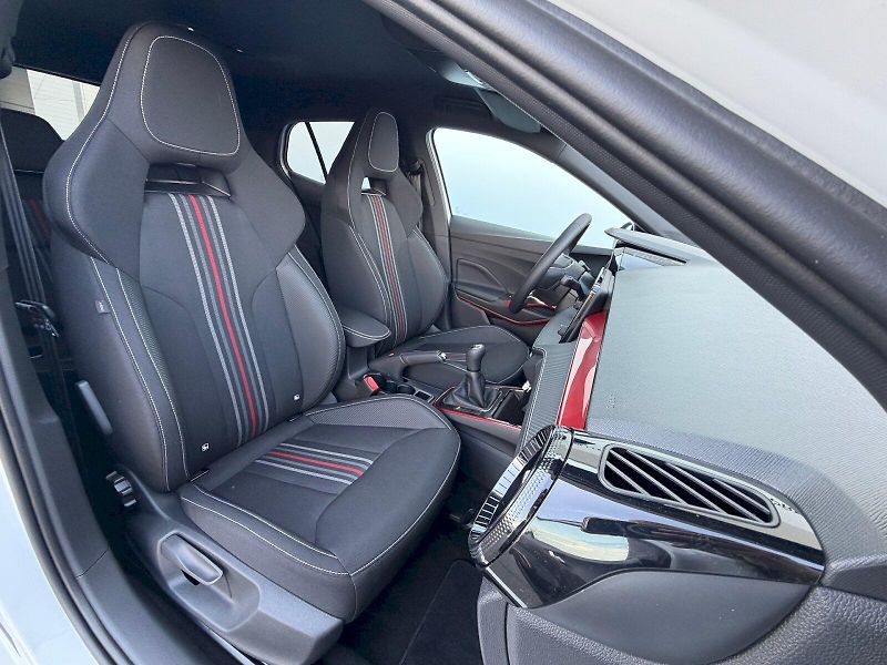 Škoda Fabia (2025) 1.0 TSI 85kW Monte Carlo - fotka 31 z 35
