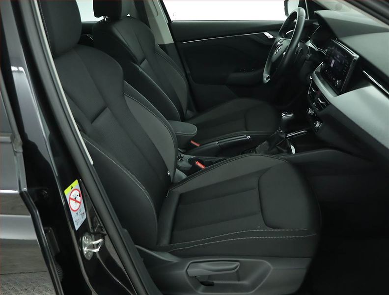 Škoda Kamiq (2023) Ambition 1.5 TSI - fotka 9 z 16