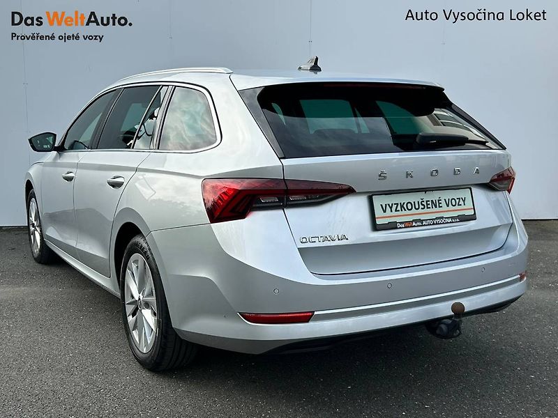 Škoda Octavia (2023) 2.0TDI DSG 110 kW TAŽNÉ Head U - fotka 24 z 35