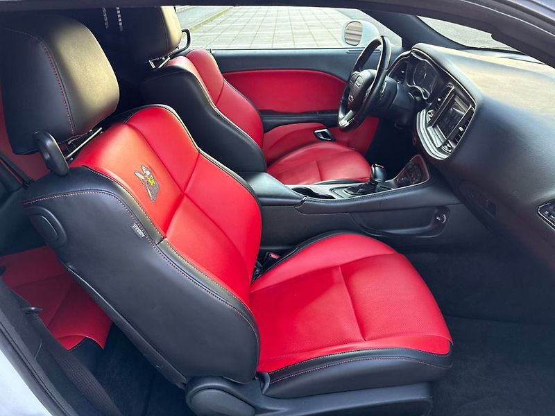 Dodge Challenger (2018) - fotka 18 z 45