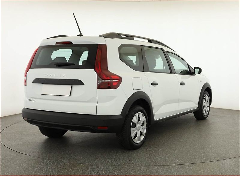 Dacia Jogger (2024) 1.0 TCe, LPG, 7 míst, ČR,1.maj - fotka 5 z 15