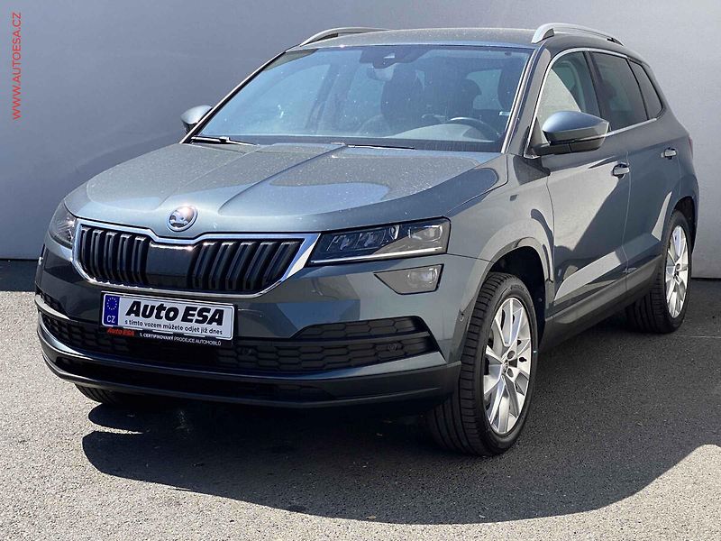Škoda Karoq (2018) 1.0 TSi, Style, LED, kamera - fotka 3 z 18