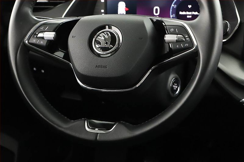Škoda Octavia (2023) Ambition 2.0 TDI, ČR,1.maj - fotka 8 z 16