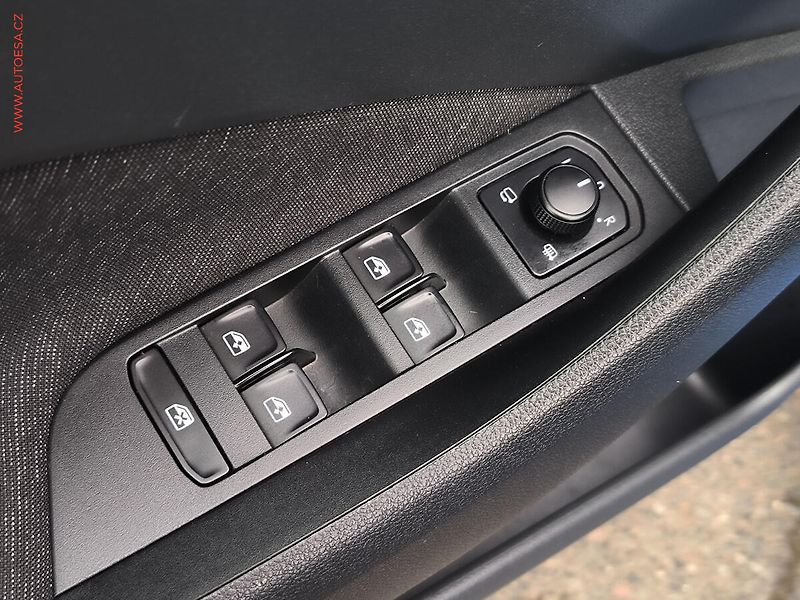 Škoda Scala (2020) 1.5 TSi, 2.maj,ČR, Style, - fotka 21 z 24