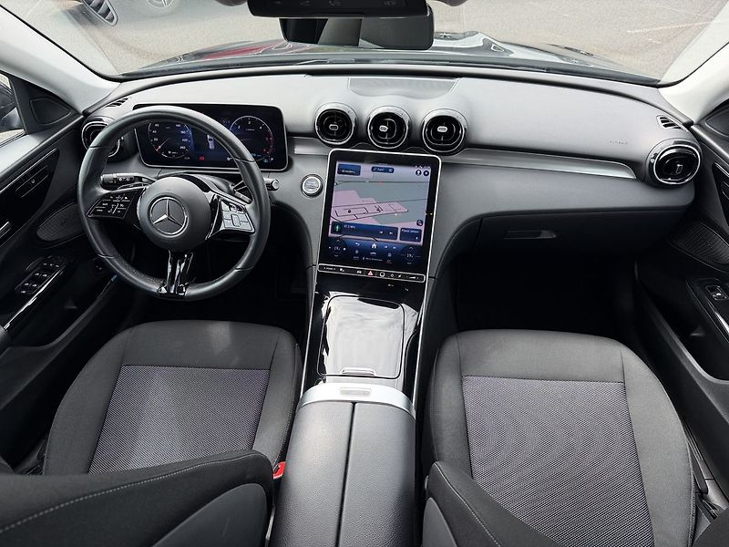 Mercedes-Benz Třídy C 220d Advantage, LED - fotka 16 z 32
