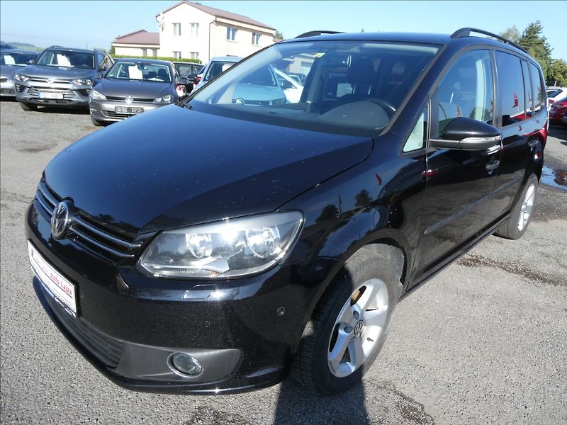 Volkswagen Touran 1,6 TDi 77kW 7.MÍST,navigace - fotka 5 z 43