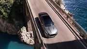 Jaguar XJR575.