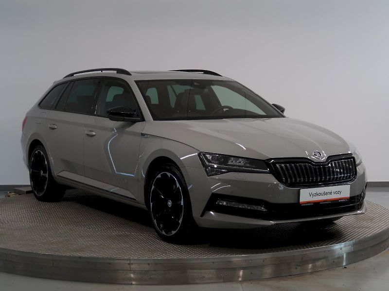 Škoda Superb (2023) iV SPORTLINE 1.4TSI 160KW DSG - fotka 6 z 48