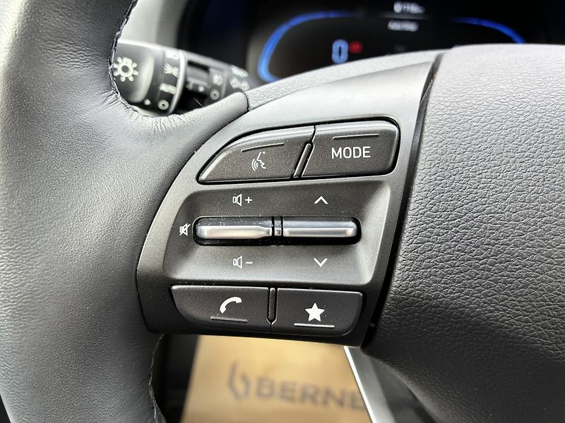 Hyundai i30 WG 1.5DPi 71kW SMART CLIMATE - fotka 26 z 31