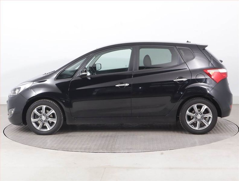 Hyundai ix20 (2016) 1.6 CVVT, Automat, Serv.kniha - fotka 3 z 16
