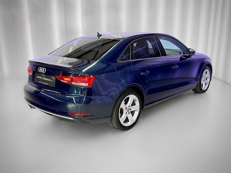 Audi A3 1.6 TDI LIMOUSINE SPORT, NAVIG - fotka 6 z 20