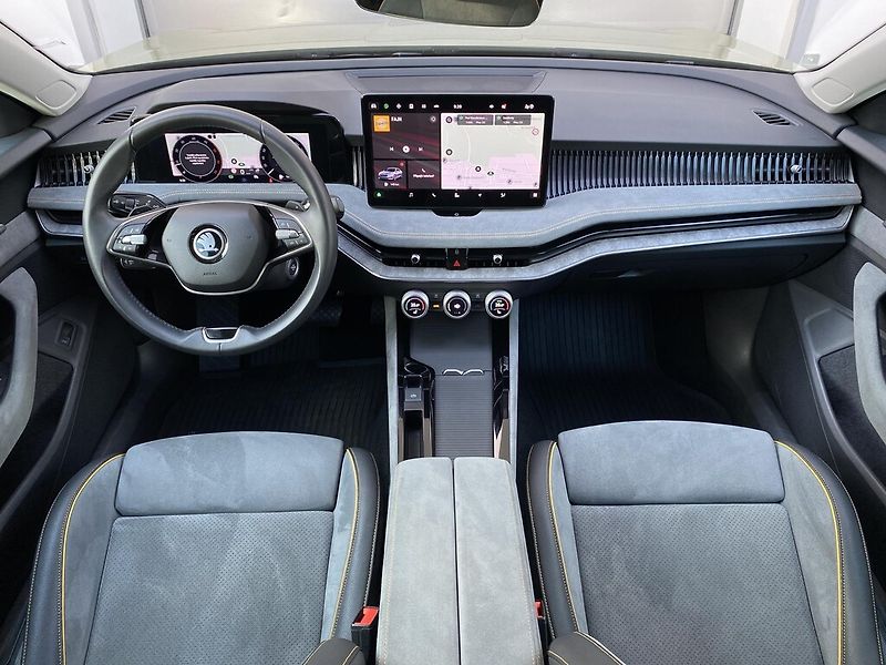 Škoda Superb 2,0 TDI 110 kW Selection DSG - fotka 10 z 30