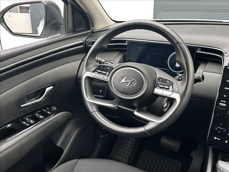 Hyundai Tucson 1,6 T-GDI 150PS  Smart A/T - fotka 22 z 55