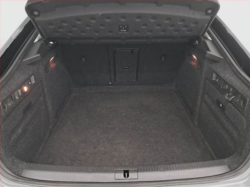 Škoda Superb (2017) 1.4 TSI, Navi, Bi-Xenony - fotka 14 z 24