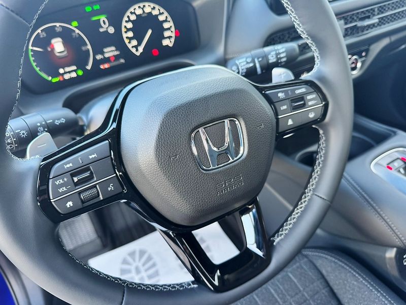 Honda ZR-V (2026) 2.0eHEV 135kW ELEGANCE skladem - fotka 11 z 34