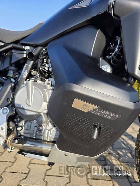 CFMOTO 800 MT (2026) X Akce - fotka 18 z 20