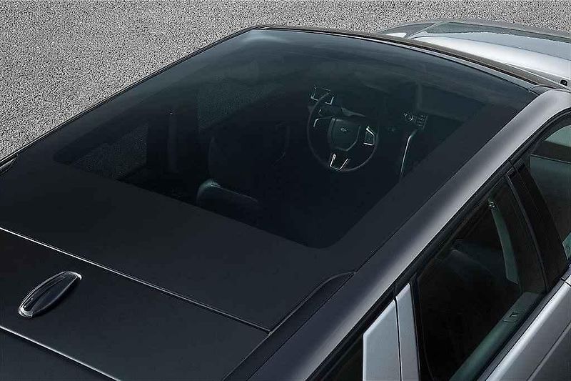 Land Rover Discovery Sport.
