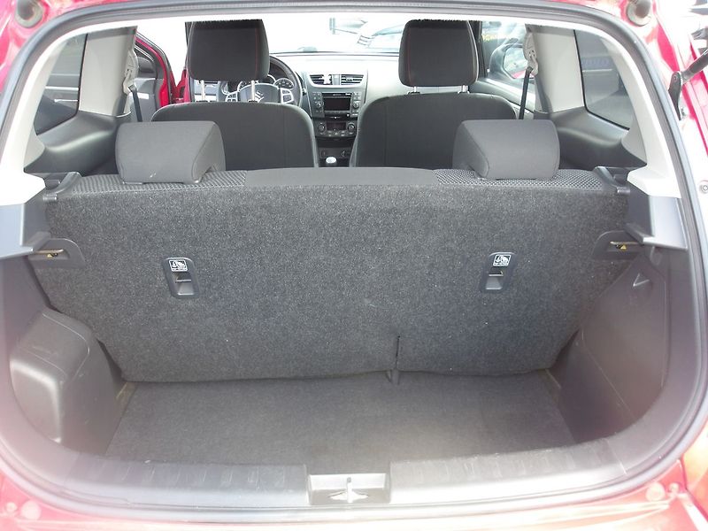 Suzuki Swift 1,6i 100kw SPORT !! - fotka 20 z 29