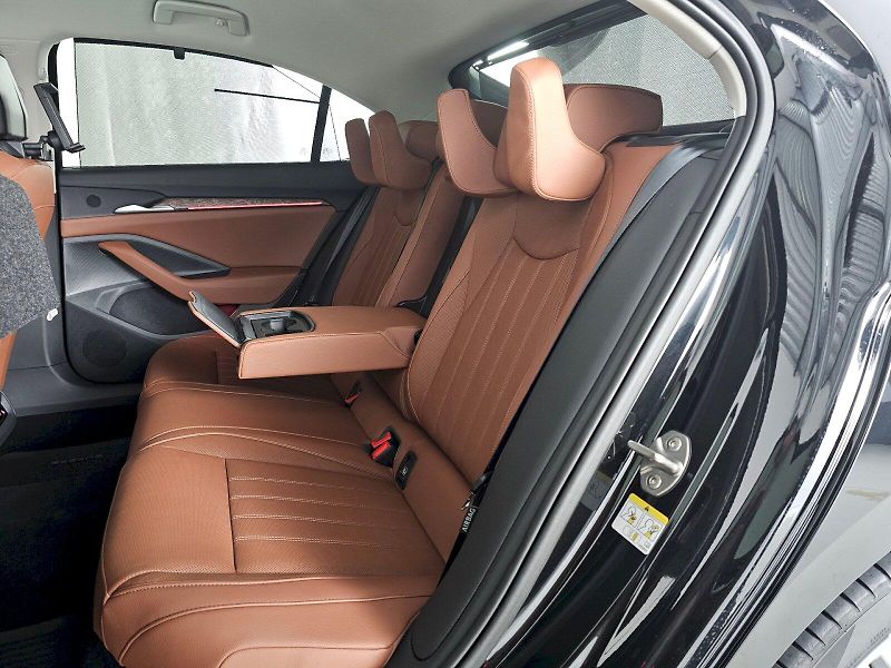 Škoda Superb (2025) 2.0TDI 110kW LAURIN A KLEMENT - fotka 7 z 30