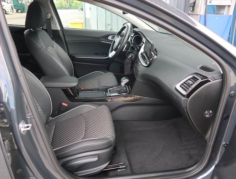 Kia XCeed (2026) 1.6 T-GDI, Ad. tempomat - fotka 9 z 24