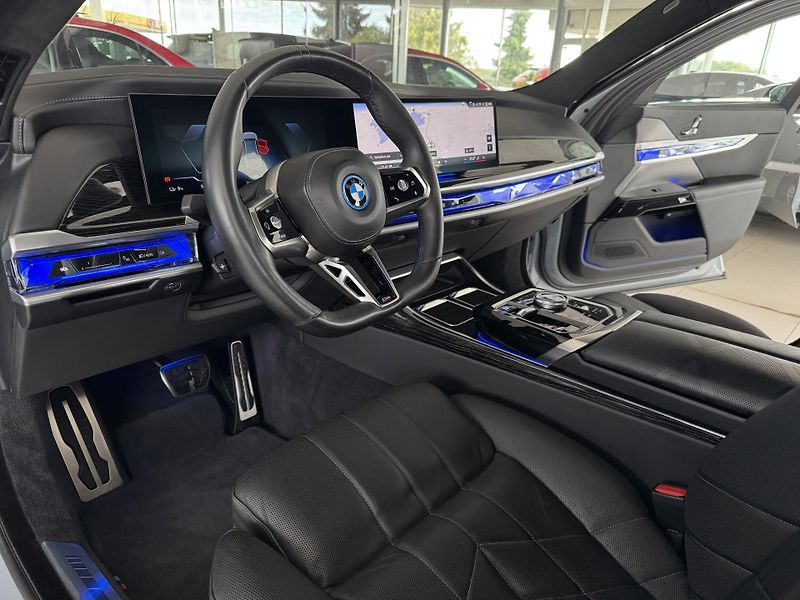 BMW i7 60 xDrive M-SPORT*Max.Výbava! - fotka 11 z 59