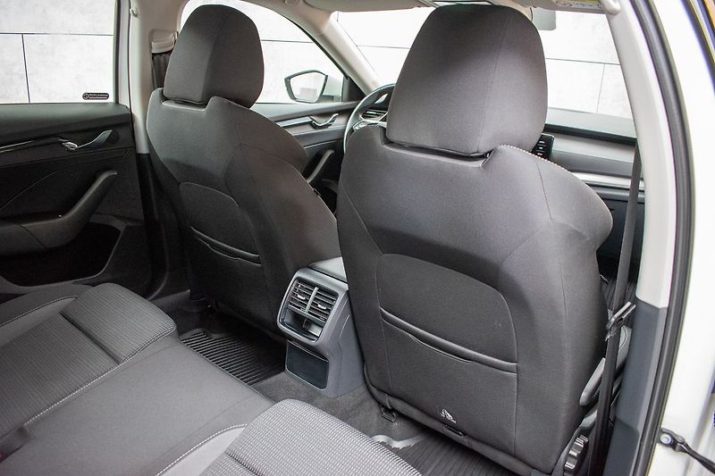 Škoda Octavia 2.0 TDI 110kW AMBITION+*ČR*1.M - fotka 14 z 36
