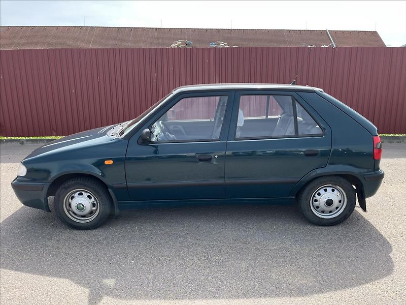 Škoda Felicia 1,3 MPi LXI ČR SERVIS 2x KOLA - fotka 4 z 31