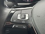 Volkswagen Tiguan (2016) 2.0TSi DSG 4M, Highline, 1.Maj - náhled 32