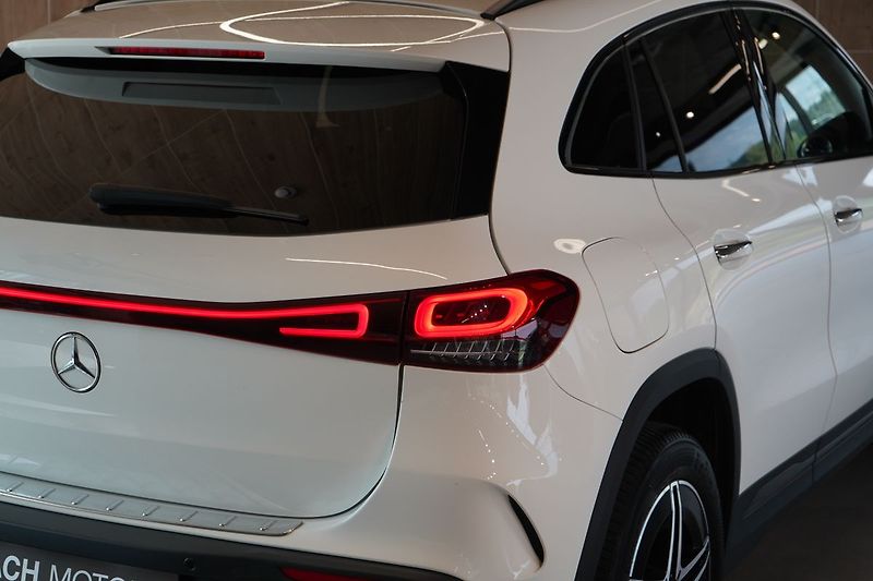 Mercedes-Benz EQA 250, AMG Line, Tažné,  KEYLESS - fotka 10 z 46