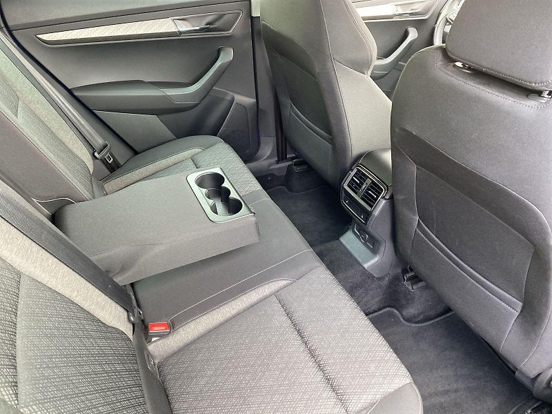 Škoda Karoq (2023) 2.0 TDI 4x4 DSG Style - fotka 9 z 34