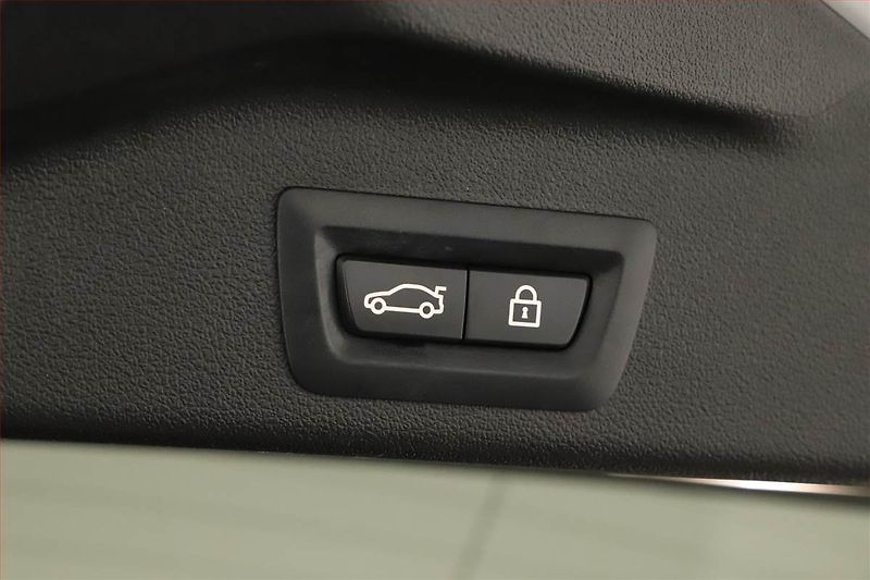 BMW X5 (2021) xDrive30d - fotka 25 z 29