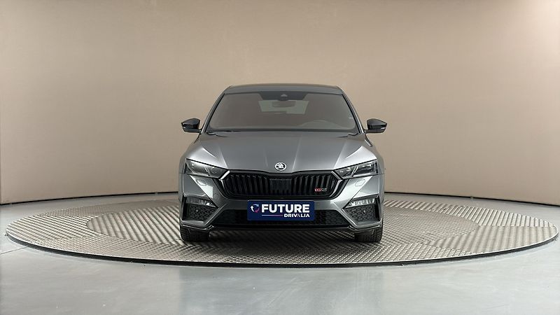 Škoda Octavia 2.0 TDI DSG RS - fotka 3 z 28