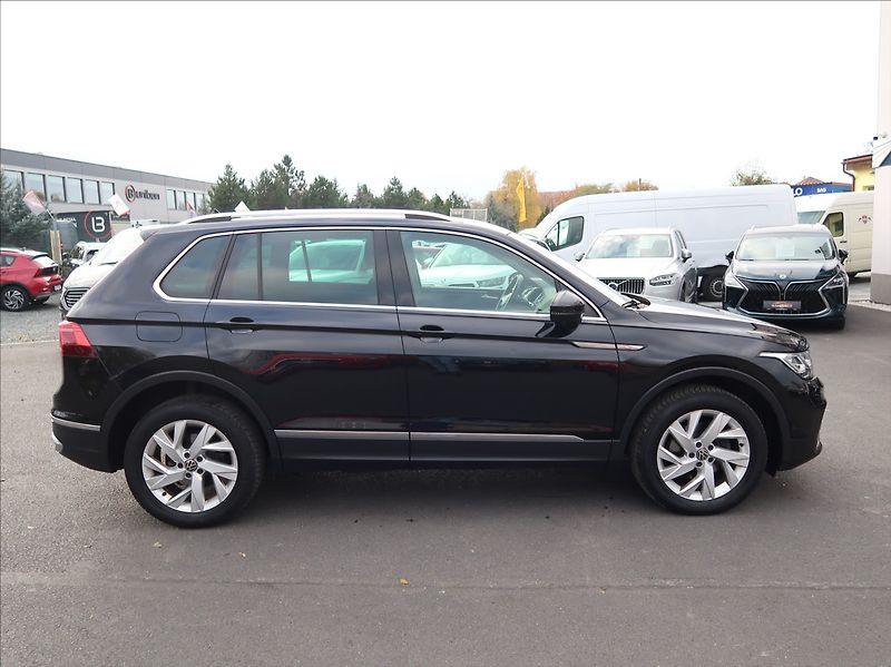 Volkswagen Tiguan 2,0 TDi,110kW,Elegance,ČR,4x4 - fotka 5 z 28