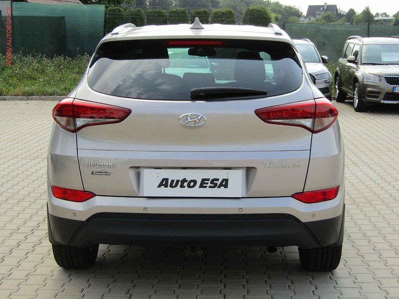 Hyundai Tucson (2017) 1.7TGDi, 2.maj,ČR, AC, temp - fotka 5 z 15
