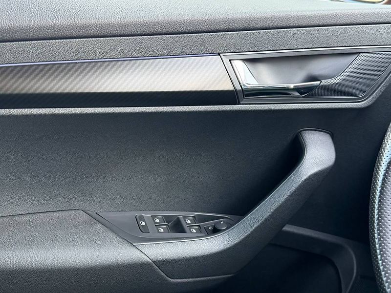 Škoda Karoq SportLine 2,0 TDI 110 kW 6° MP - fotka 29 z 37