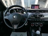Alfa Romeo Giulietta 1,4 TB 125kW Navi Panorama - náhled 28