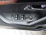 Peugeot 2008 (2020) 1.2 PT, 1.maj,ČR, Active - náhled 11